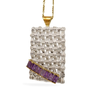 Πλεκτό ασημένιο μενταγιόν με αμέθυστους emerald cut και επιχρυσωμένο πλαίσιο σε χειροποίητη αλυσίδα Dono Di Dio Jewels